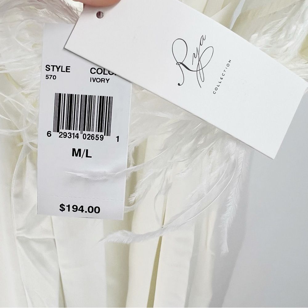 Rya Collection Swan Feather Robe - Picture 7 of 7